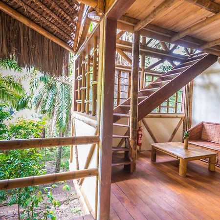 Universo Pol Bamboo Hostel モロ・デ・サンパウロ エクステリア 写真