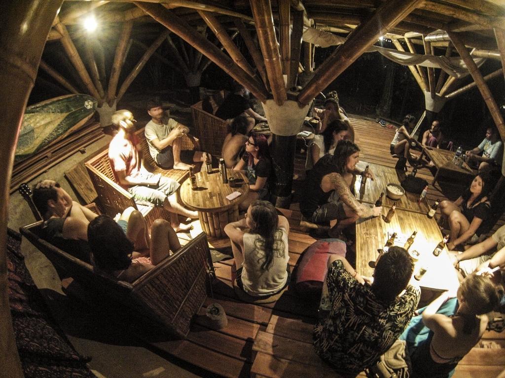 Universo Pol Bamboo Hostel モロ・デ・サンパウロ エクステリア 写真