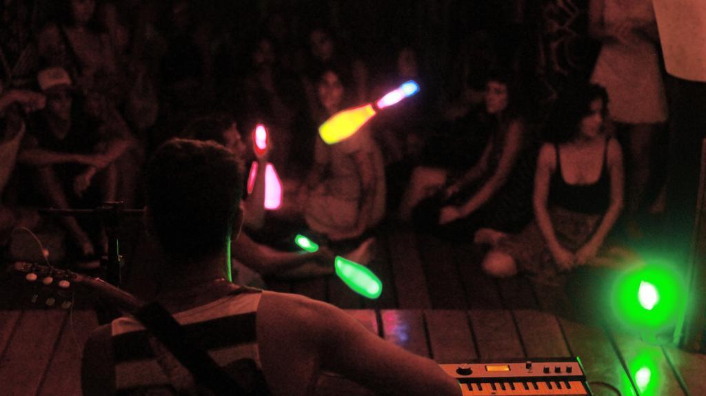 Universo Pol Bamboo Hostel モロ・デ・サンパウロ エクステリア 写真