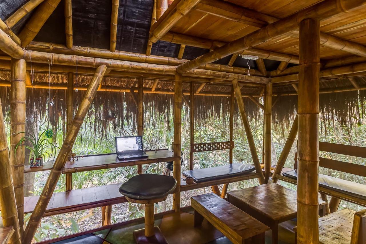 Universo Pol Bamboo Hostel モロ・デ・サンパウロ エクステリア 写真