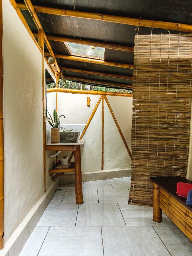 Universo Pol Bamboo Hostel モロ・デ・サンパウロ エクステリア 写真