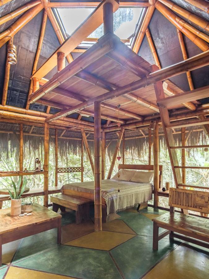Universo Pol Bamboo Hostel モロ・デ・サンパウロ エクステリア 写真